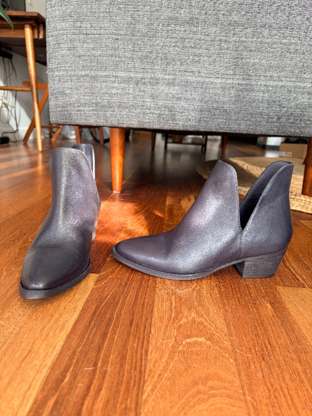NIB Free People Charm Double V Leather Ankle Boots Black 37.5 US 7.5
